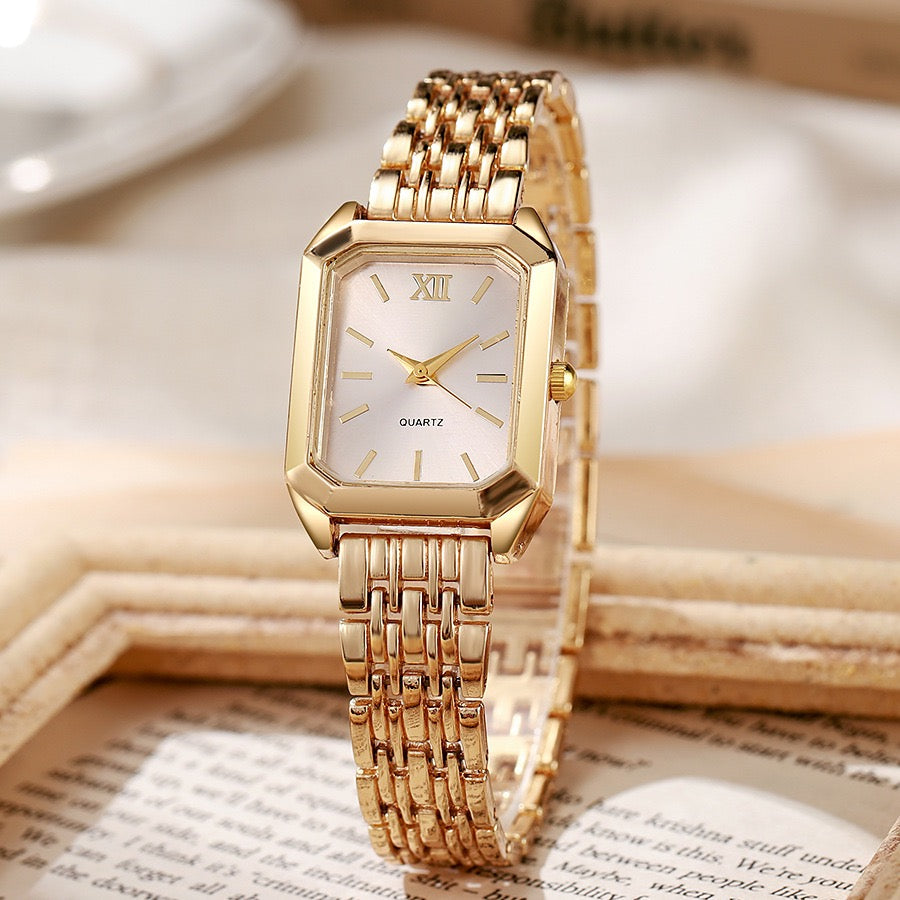 Women Square Gold Bracelet Wrist Watch, Luxury Analog Quartz Ladies Wristwatch
