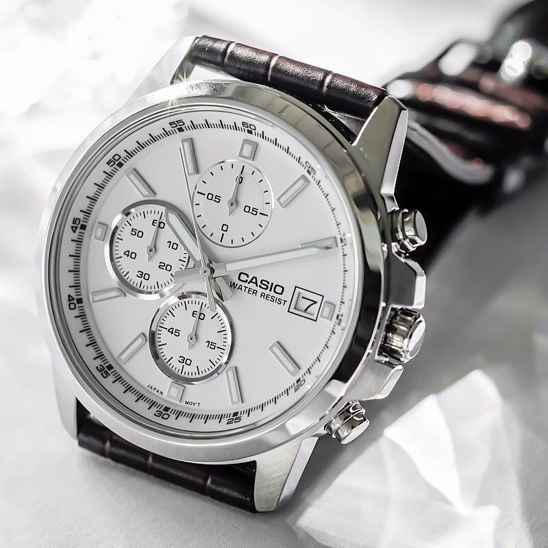Casio Men Chronograph Watch, White Dial Brown Leather Strap Quartz Wrist Watch With Date Display