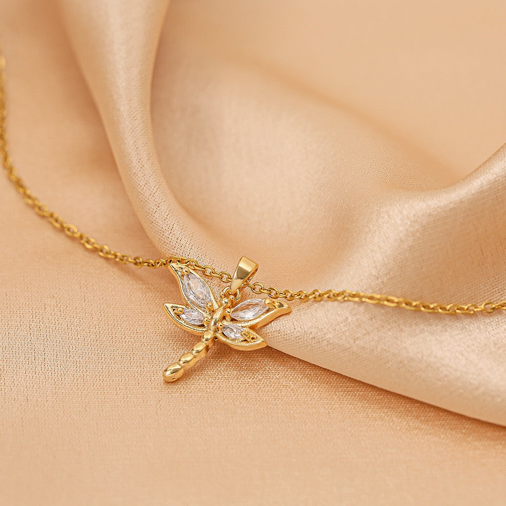 Women Gold Plated Flower Zircon Necklace, Elegant Floral Pendant Jewelry