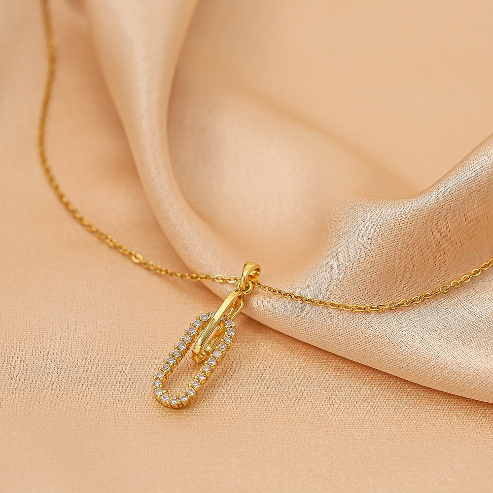 Women Gold Plated Flower Zircon Necklace, Elegant Floral Pendant Jewelry