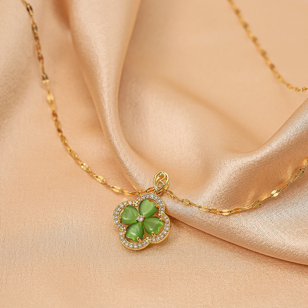 Women Gold Plated Flower Zircon Necklace, Elegant Floral Pendant Jewelry