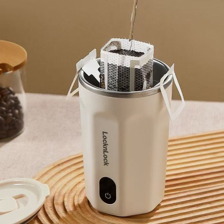 Automatic coffee mixing cup